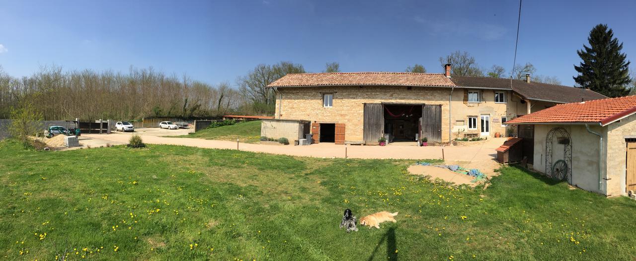 Bed and Breakfast La Ferme Du Bonheur Arbigny Exteriér fotografie